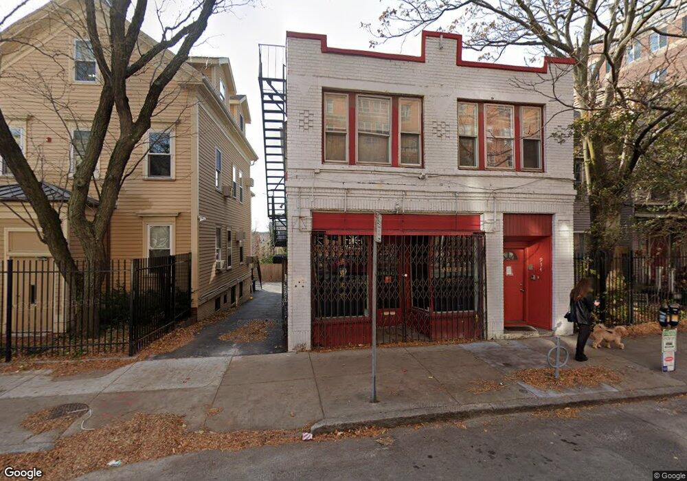 934 Massachusetts Ave, Cambridge, MA 02139 - photo 1