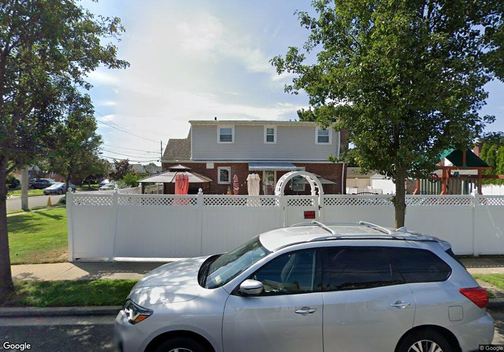 121 Carl Ave, Franklin Square, NY 11010 - photo 1