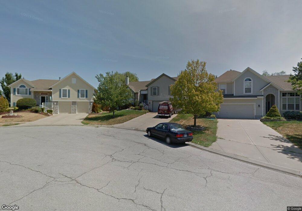 5709 Lakeridge, Shawnee, KS 66218 - photo 1