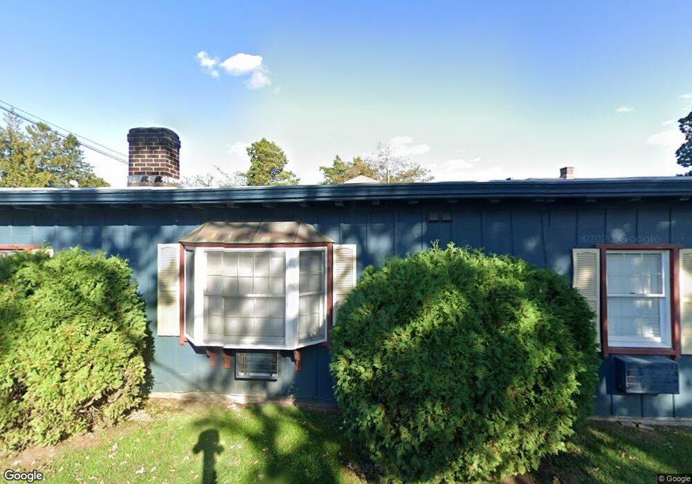 203 N Fenner Ave unit 5, Middletown, RI 02842 - photo 1