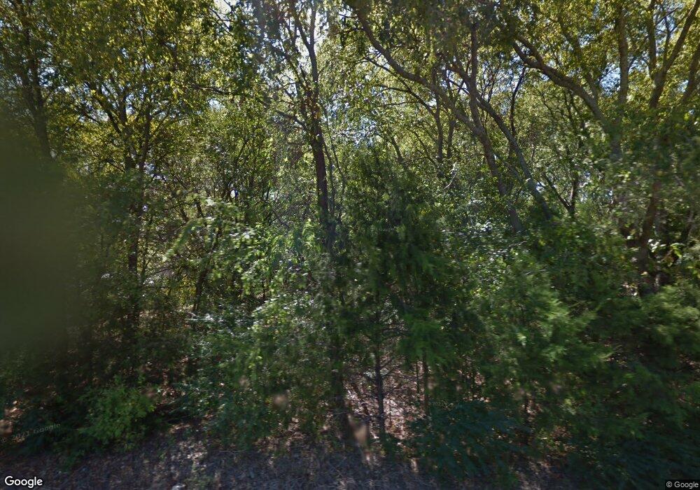 208 Maple Dr, Pottsboro, TX 75076 - photo 1