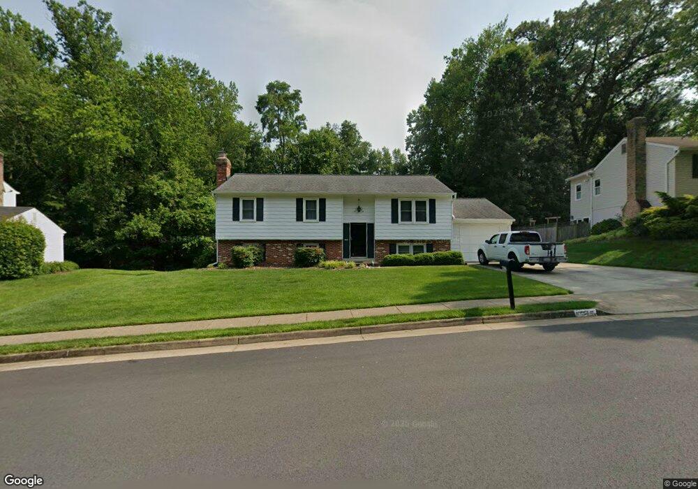 4317 Farm House Ln, Fairfax, VA 22032 - photo 1