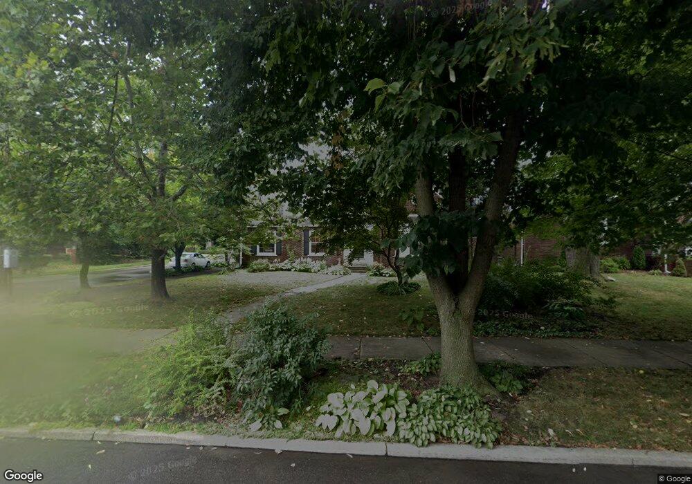 888 Barrington Rd, Grosse Pointe Park, MI 48230 - photo 1