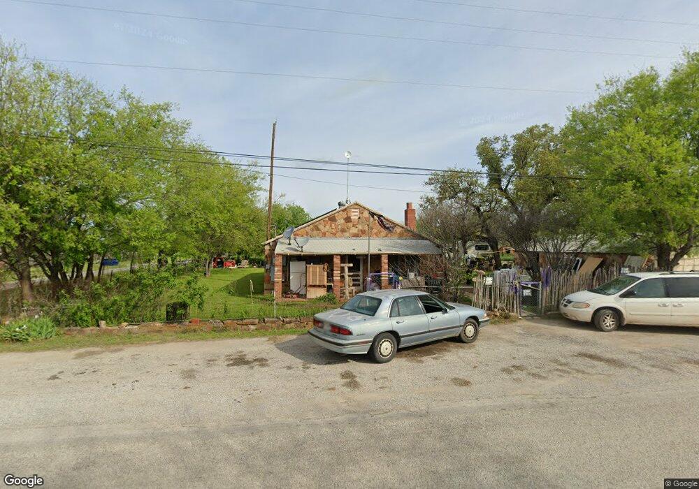 301 E Colorado St, Millsap, TX 76066 - photo 1