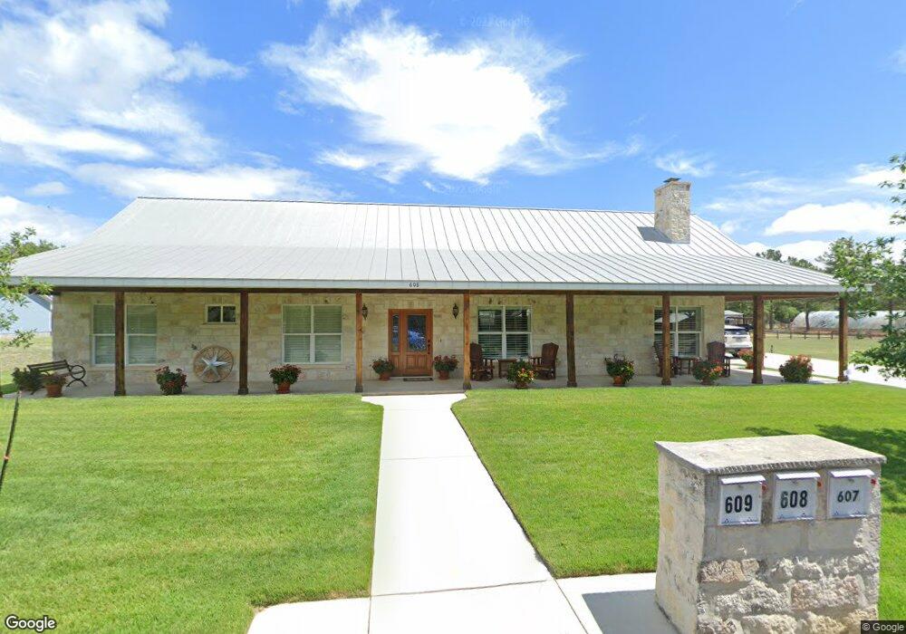 606 Winfred St, Fredericksburg, TX 78624 - photo 1