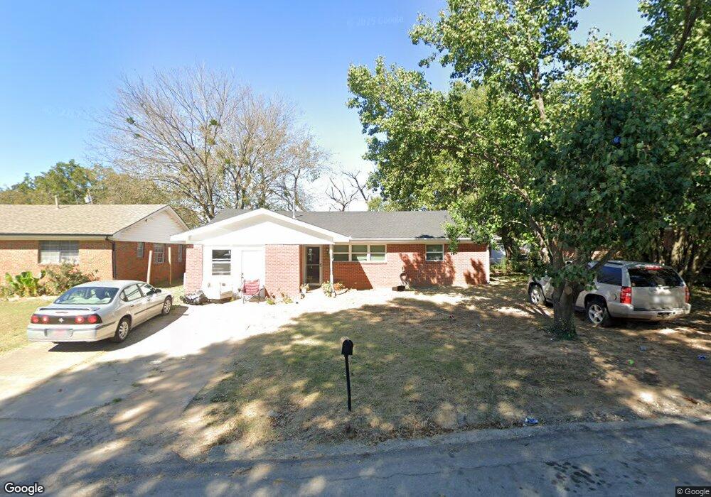 932 Williams St, Ada, OK 74820 - photo 1
