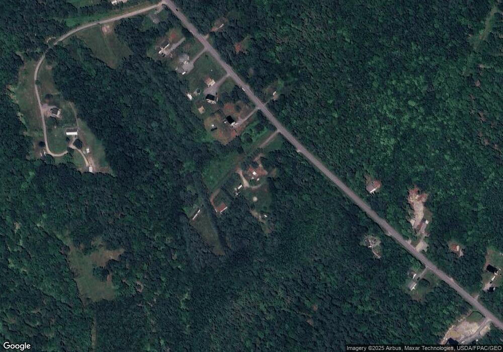 135 Martin Stream Rd, Fairfield, ME 04937 - photo 1