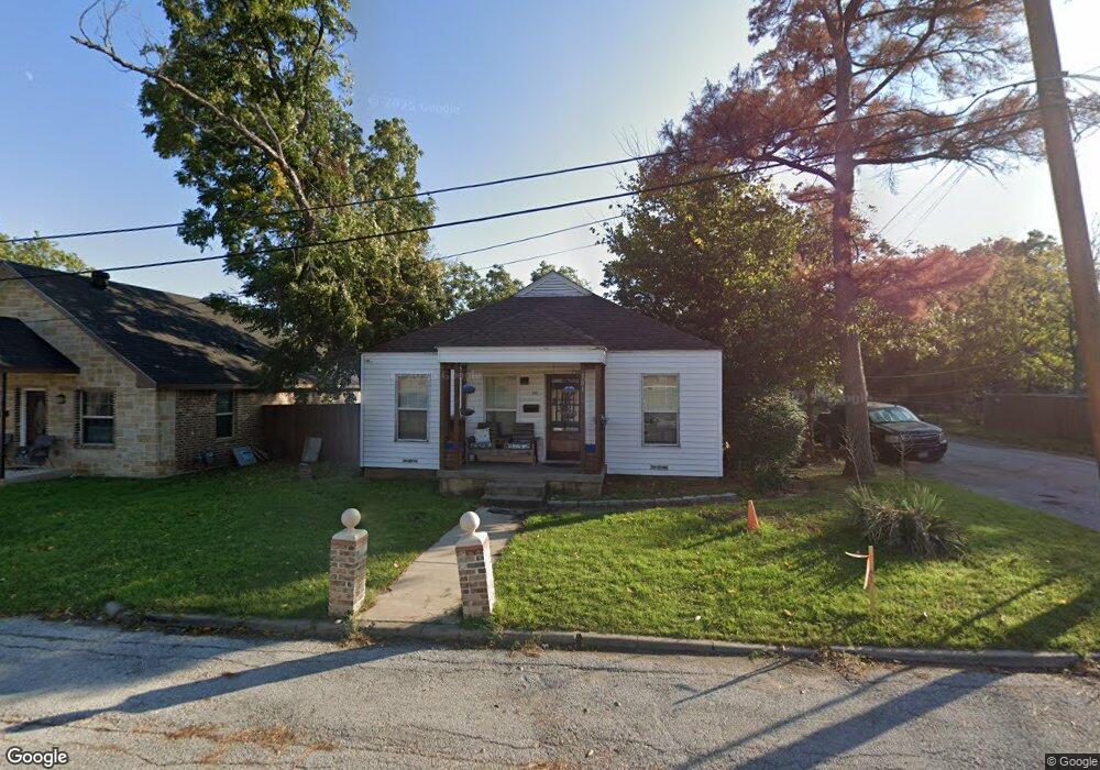 301 Moore St, Grand Prairie, TX 75050 - photo 1