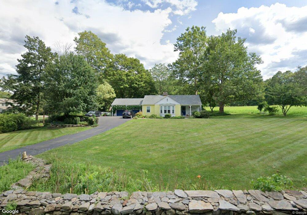 70 Cross Hwy, Redding, CT 06896 - photo 1