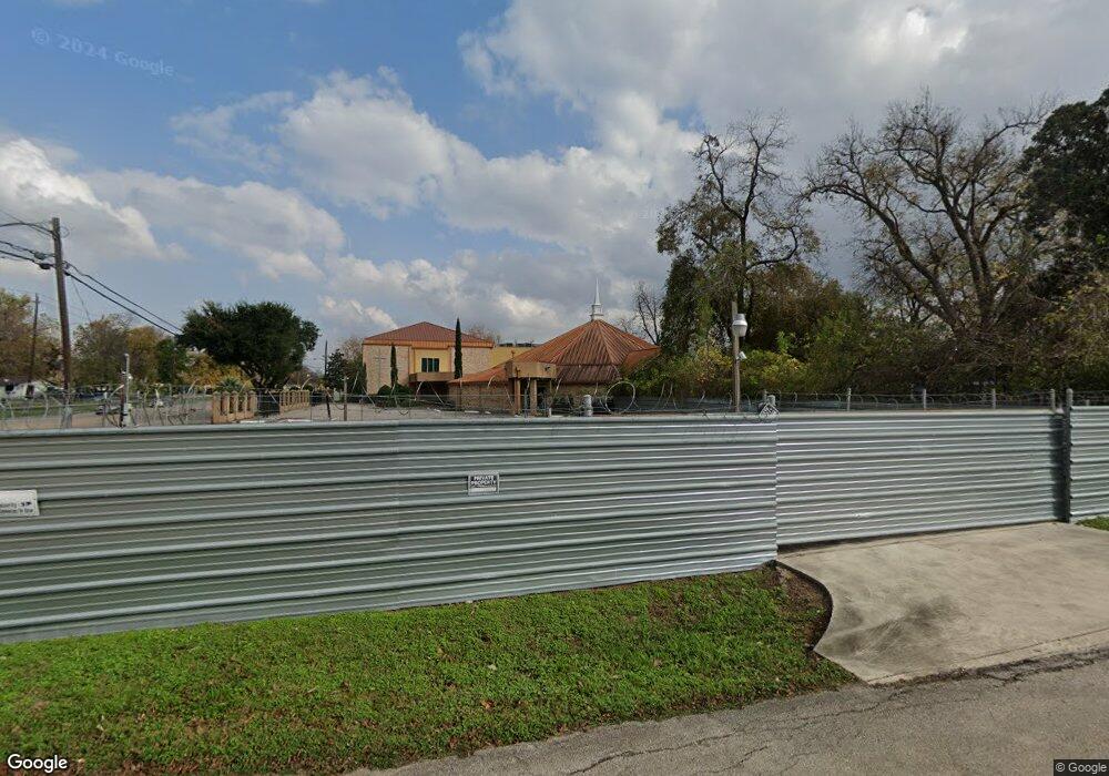 7438 Mount St, Houston, TX 77088 - photo 1