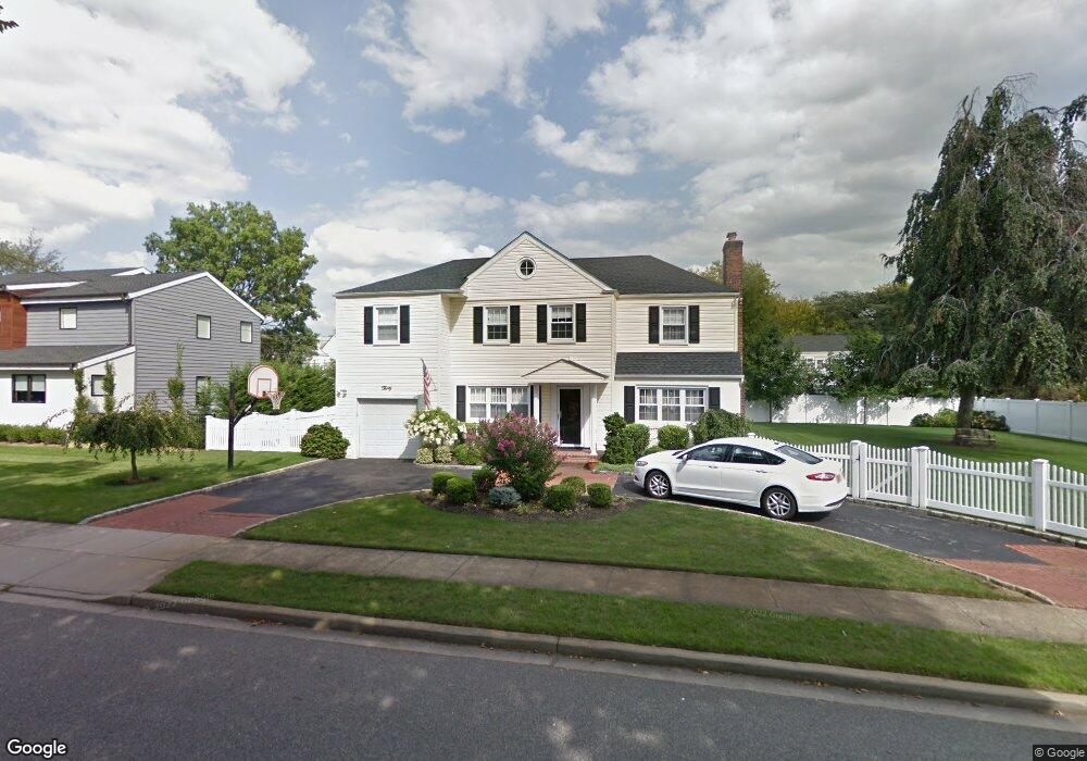 30 Kent Dr, Hewlett, NY 11557 - photo 1