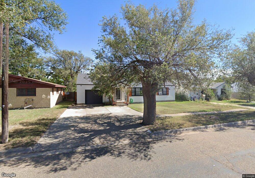 112 Spruce Ave, Dumas, TX 79029 - photo 1
