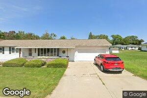 405 4th St SW, State Center, IA 50247