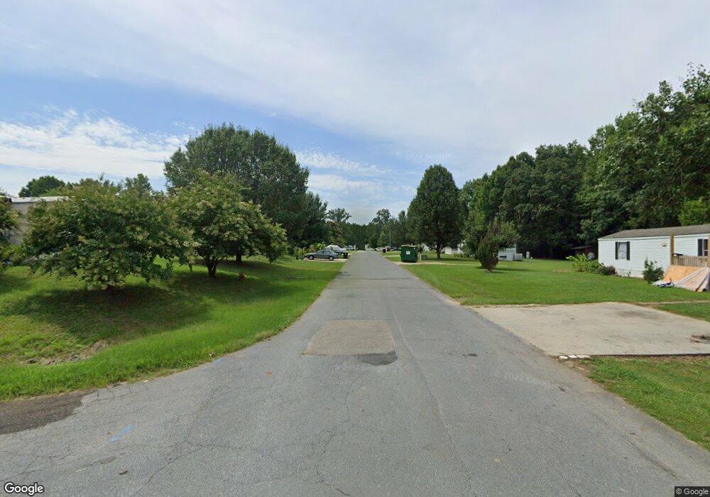 1116 Moonr Meadows Dr, Siler City, NC 27344 - photo 1