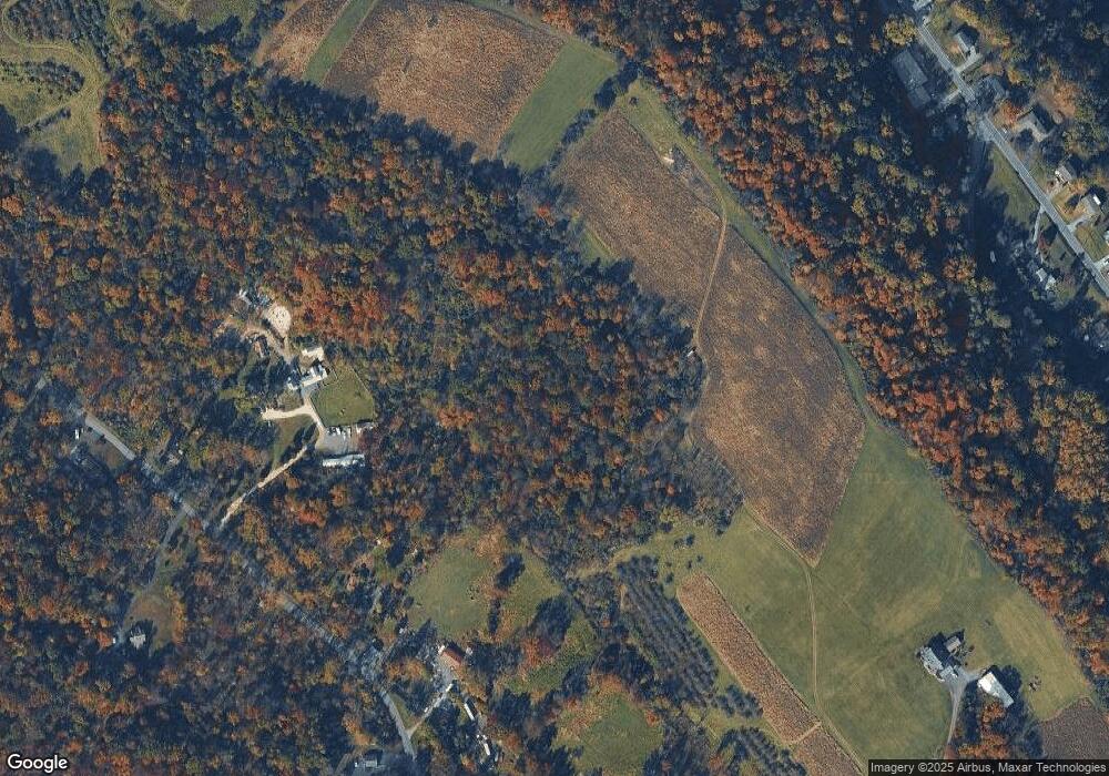 28 Pear Ln, Boyertown, PA 19512 - photo 1