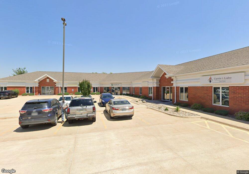 1853 51st St NE unit 2, Cedar Rapids, IA 52402 - photo 1