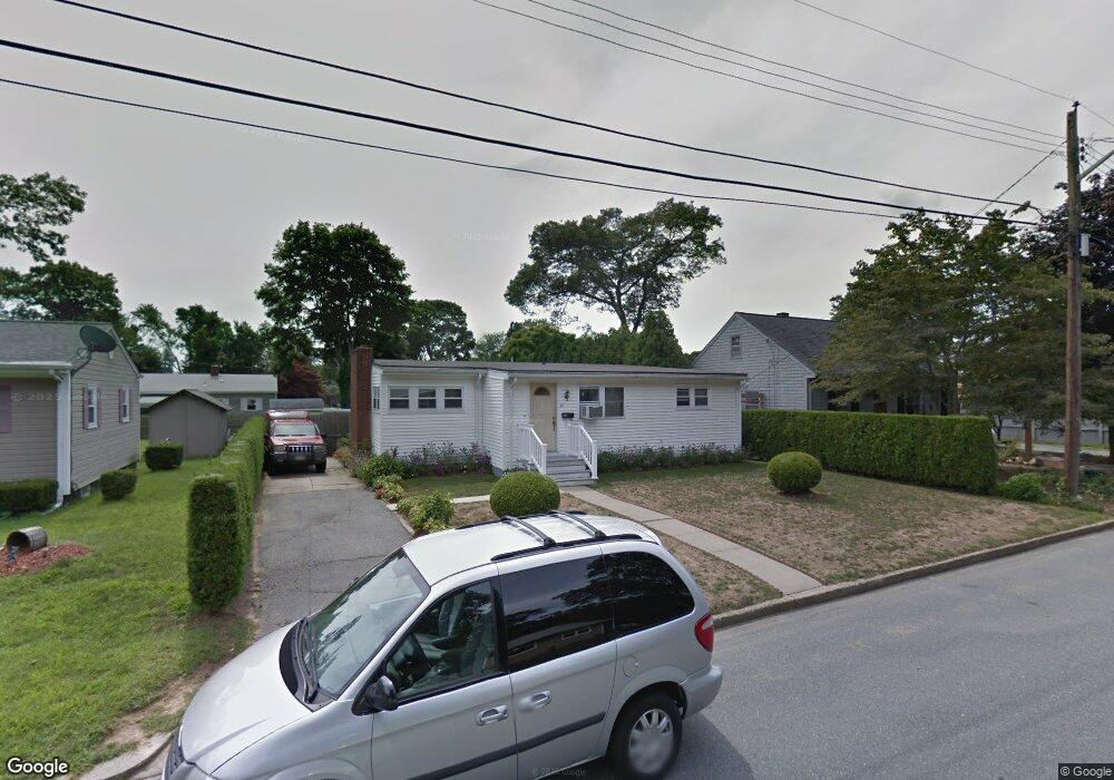 30 Wamsutta Ave, Acushnet, MA 02743 - photo 1