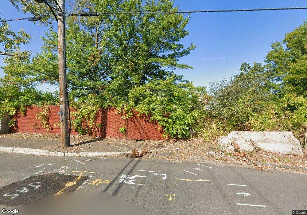 112 Rear Bowers St, Holyoke, MA 01040 - photo 1