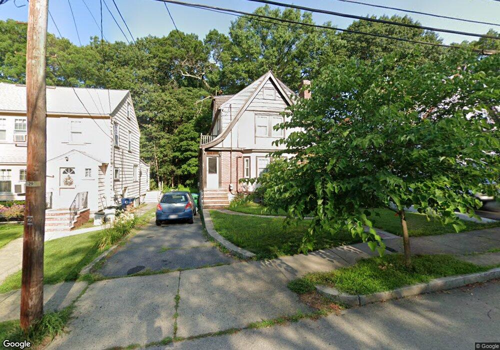 191 Woodcliff Rd, Newton Highlands, MA 02461 - photo 1