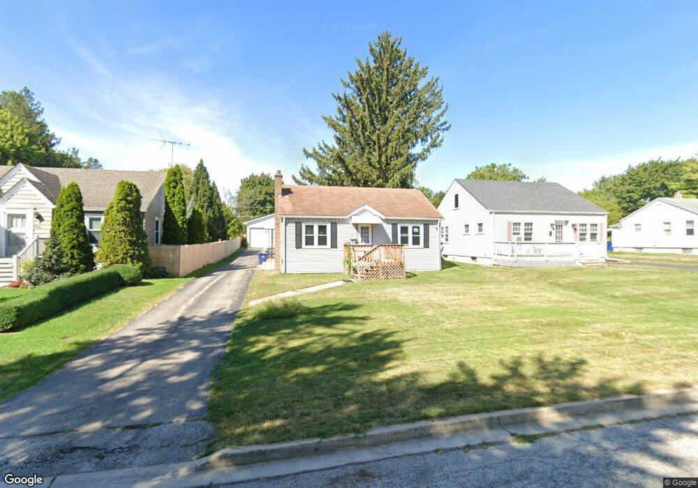 810 Flossmoor Ave, Waukegan, IL 60085 - photo 1