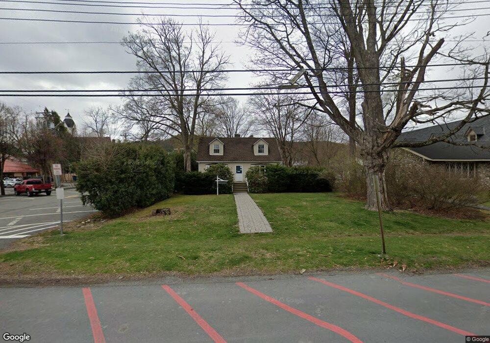 108 W Catherine St, Milford, PA 18337 - photo 1