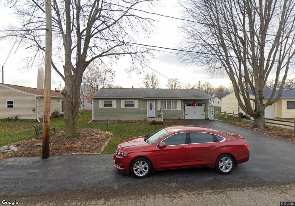204 W Franklin St, Princeton, IL 61356 - photo 1
