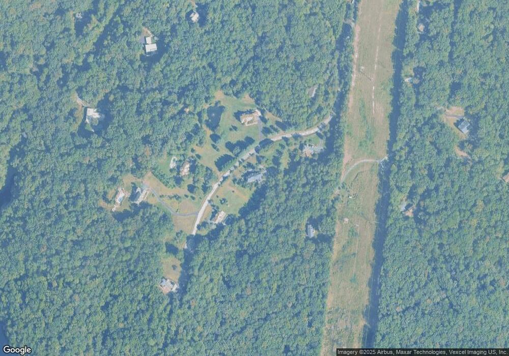 9225 Hampton Hunt Dr, Fairfax Station, VA 22039 - photo 1