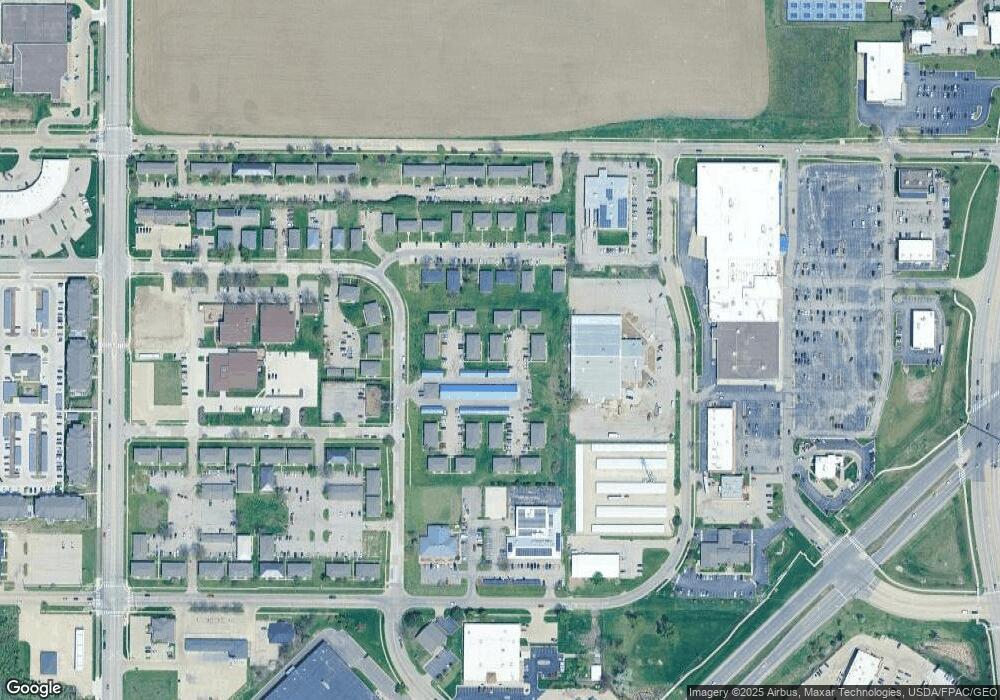 2129 Westdale Dr SW unit 2, Cedar Rapids, IA 52404 - photo 1