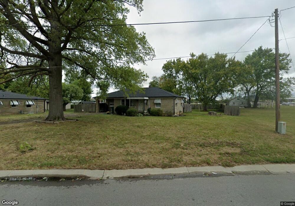 1534 E Buchanan St, Plainfield, IN 46168 - photo 1