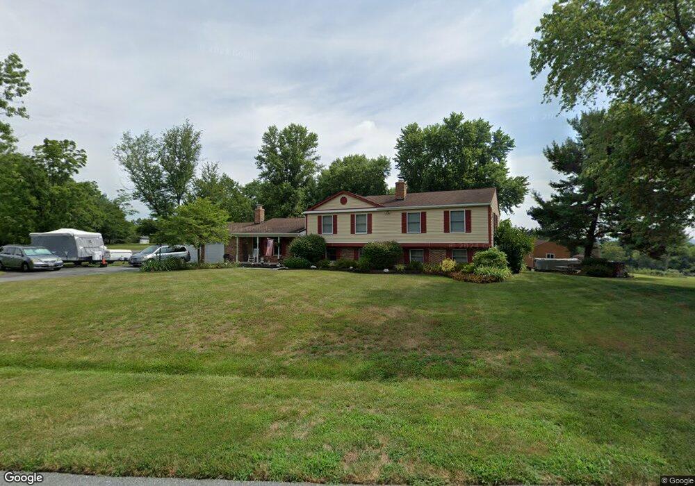 4711 Rocky Mills Dr, Frederick, MD 21703 - photo 1