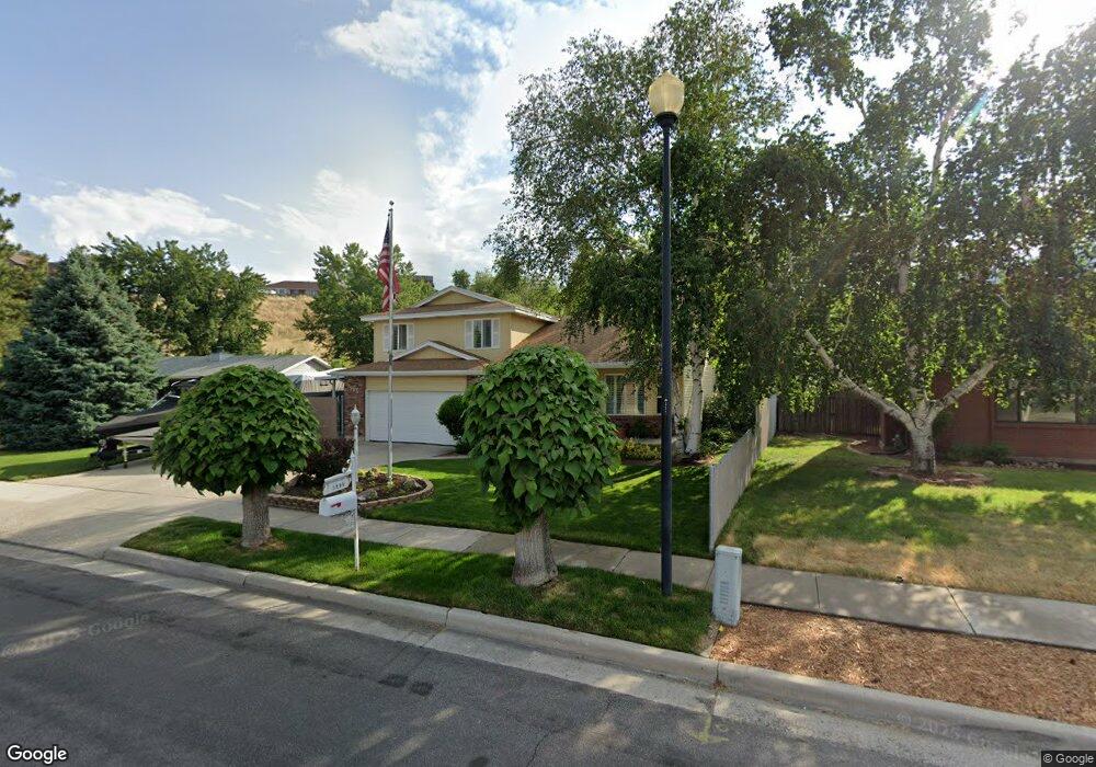 1585 Waters Ln, Sandy, UT 84093 - photo 1