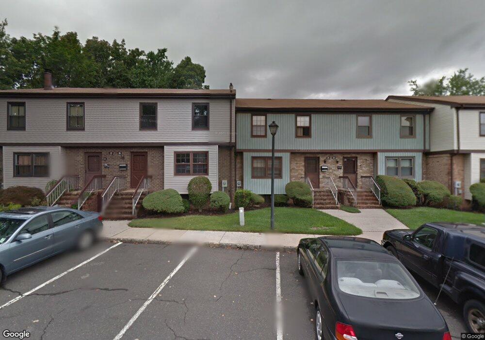 28 Highview Dr, Woodbridge, NJ 07095 - photo 1