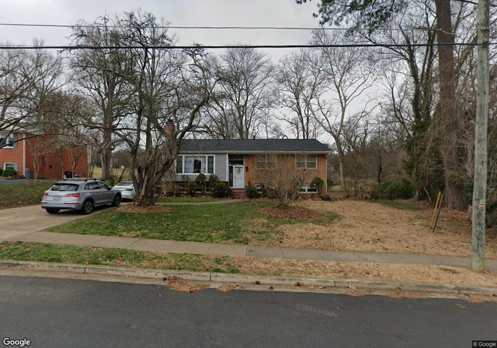 1064 Carper St, McLean, VA 22101 - photo 1