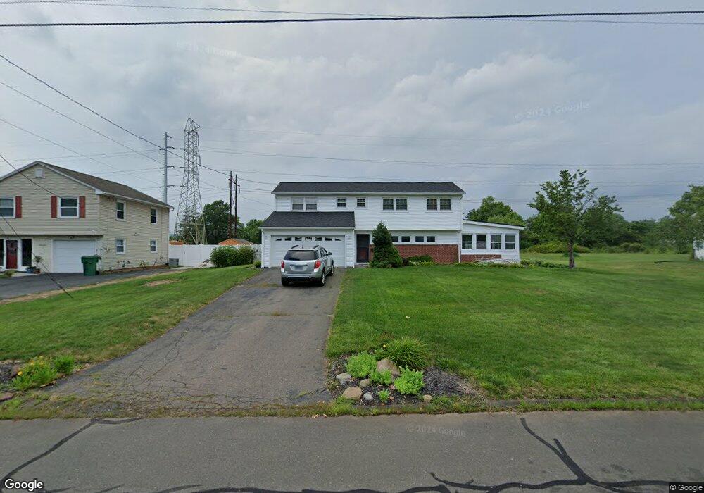 19 Craigmore Rd, Bloomfield, CT 06002 - photo 1