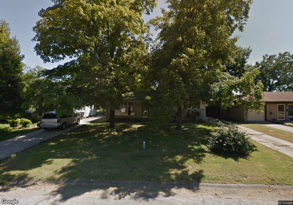 2582 W Robin Rd, New Albany, IN 47150 - photo 1