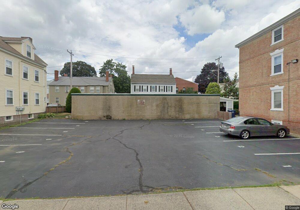 17 Pickman St unit 4, Salem, MA 01970 - photo 1