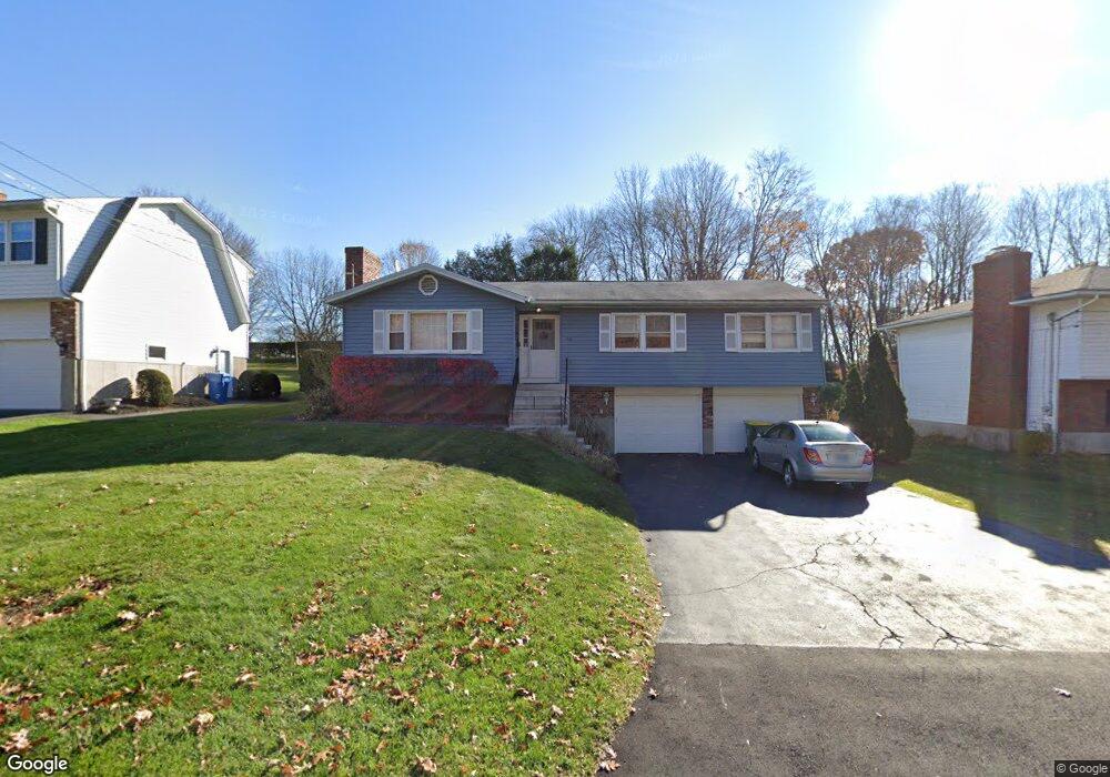 461 Country Club Rd, Waterbury, CT 06708 - photo 1