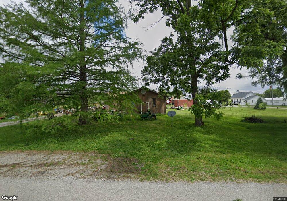 208 Moultrie Ave, Mattoon, IL 61938 - photo 1