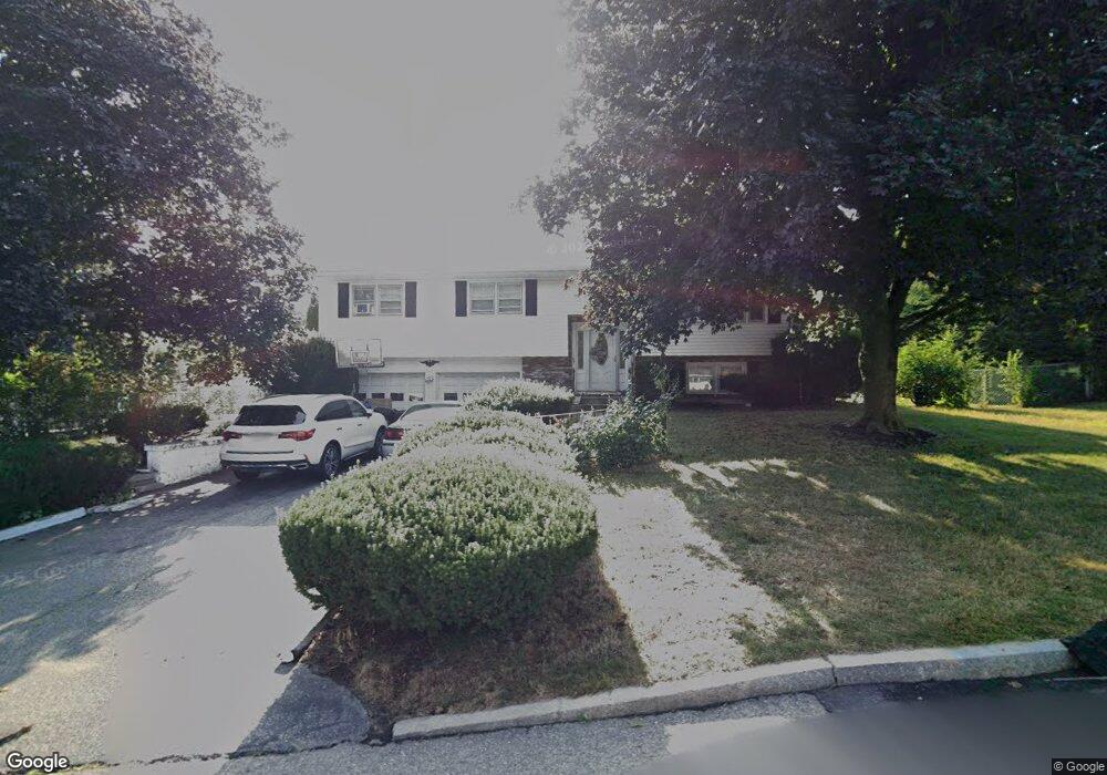 189 Raven Rd, Lowell, MA 01852 - photo 1