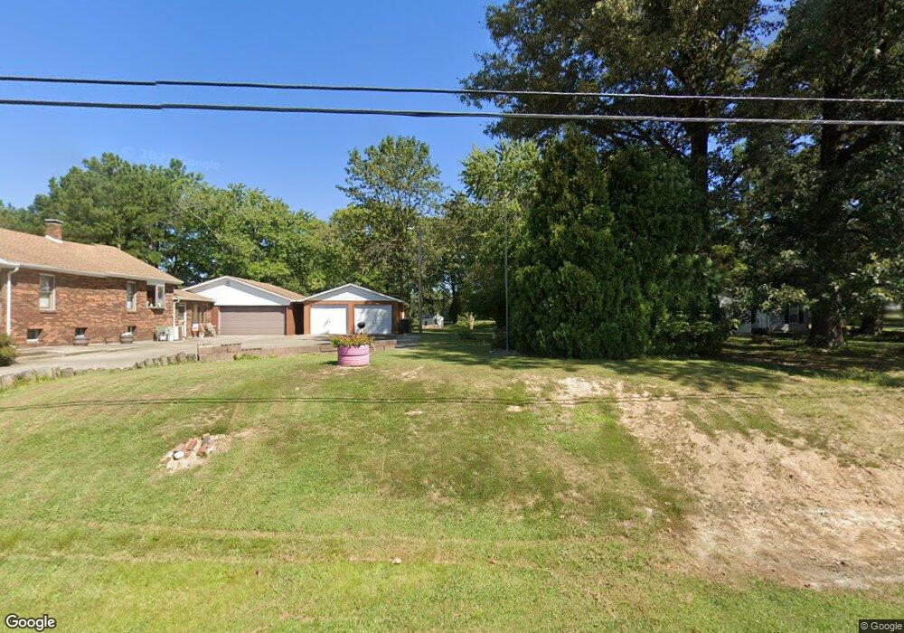 1320 Dorris Heights Rd, Harrisburg, IL 62946 - photo 1