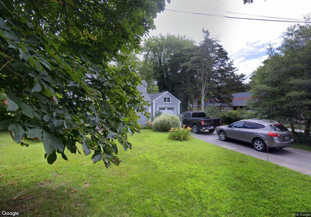 5 Henshaw Rd, Mattapoisett, MA 02739 - photo 1