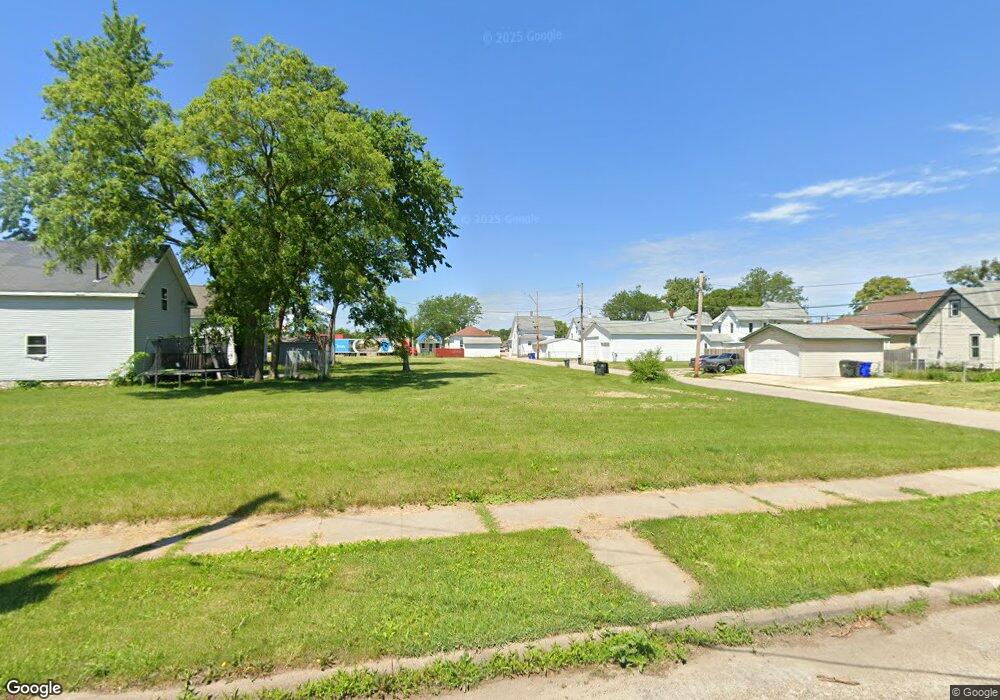 608 4th St NW, Cedar Rapids, IA 52405 - photo 1