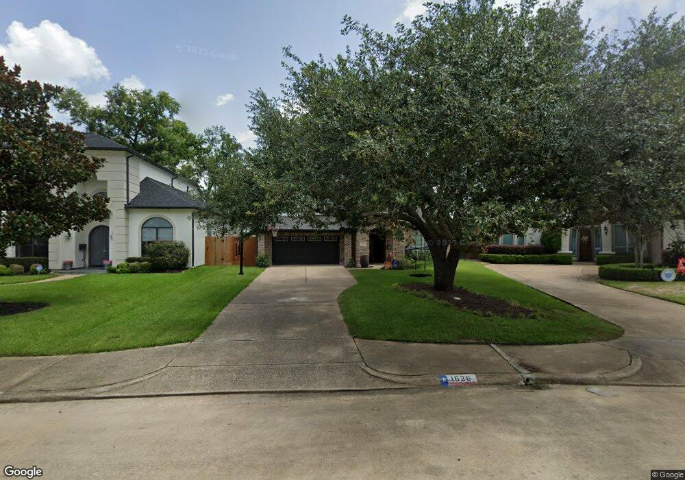 1626 Glourie Dr, Houston, TX 77055 - photo 1
