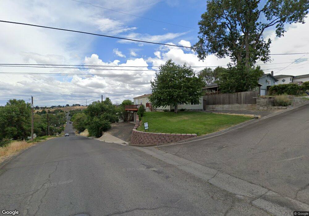 802 SW 10th St, Pendleton, OR 97801 - photo 1