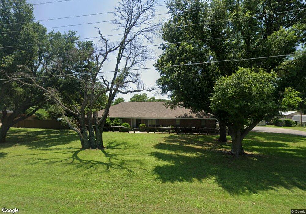 1804 E Bankhead Dr, Weatherford, TX 76086 - photo 1