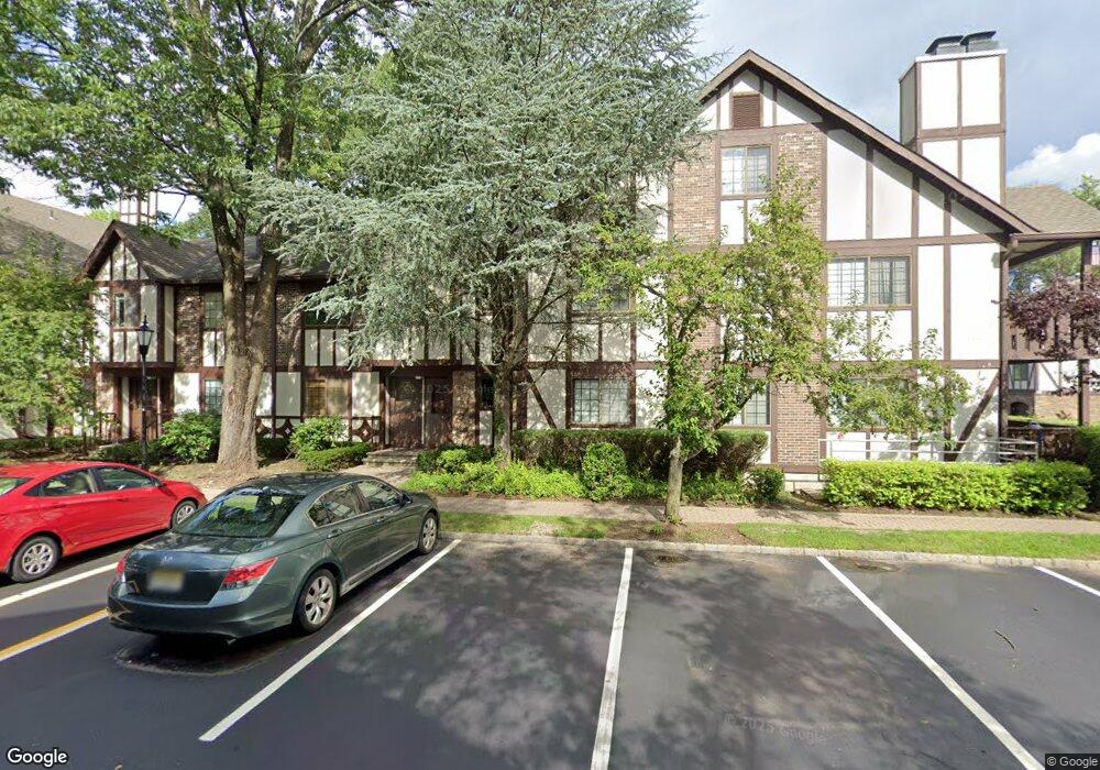 1608 Faulkner Ct, Mahwah, NJ 07430 - photo 1