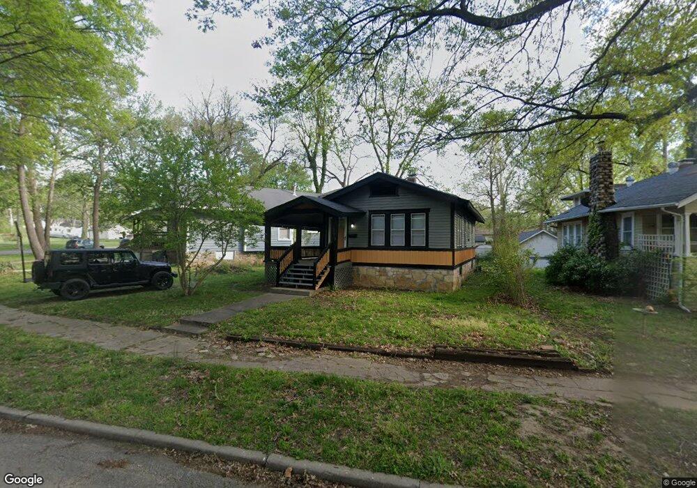 201 SW Elmwood Ave, Topeka, KS 66606 - photo 1