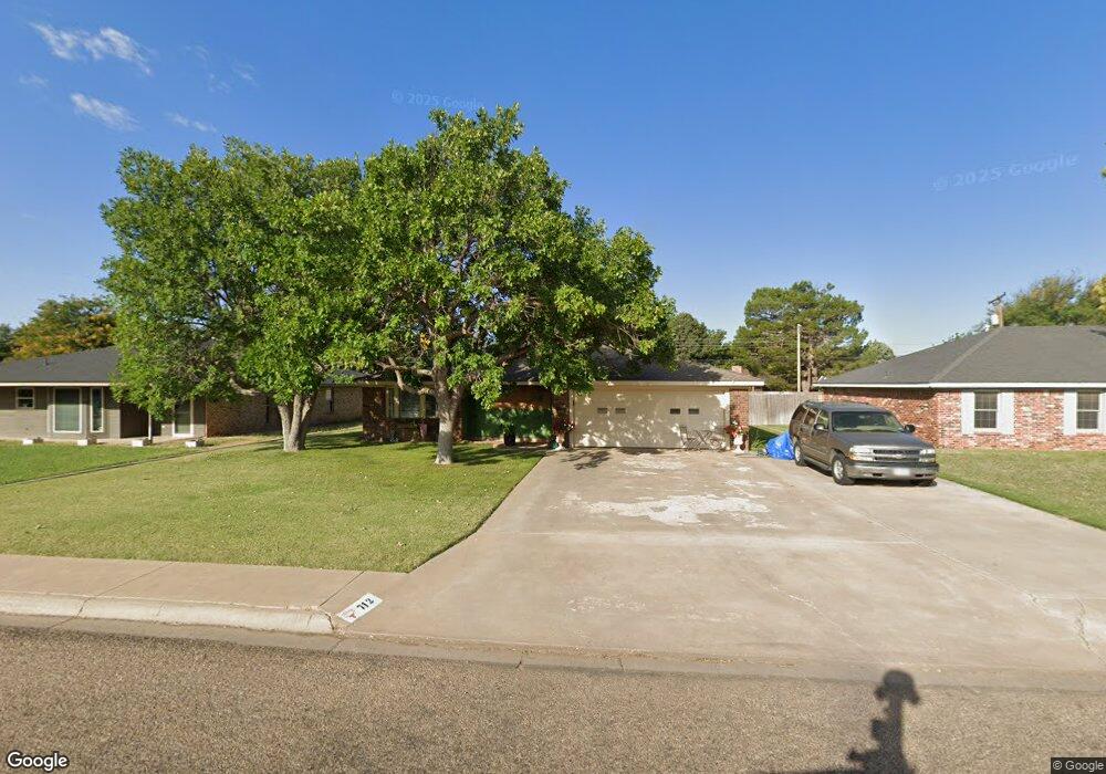 712 Bennett Dr, Dumas, TX 79029 - photo 1