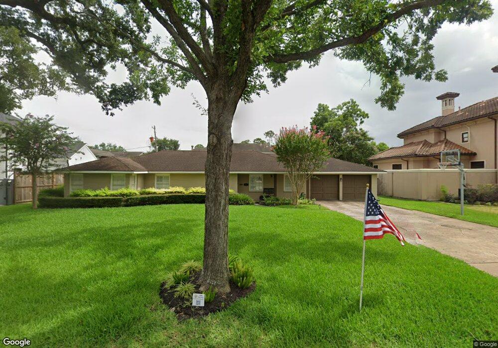 7809 Brykerwoods Dr, Houston, TX 77055 - photo 1