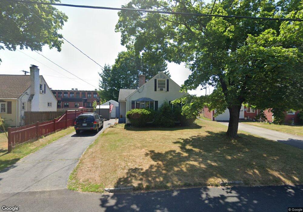 39 Pinecrest Dr, Pawtucket, RI 02861 - photo 1